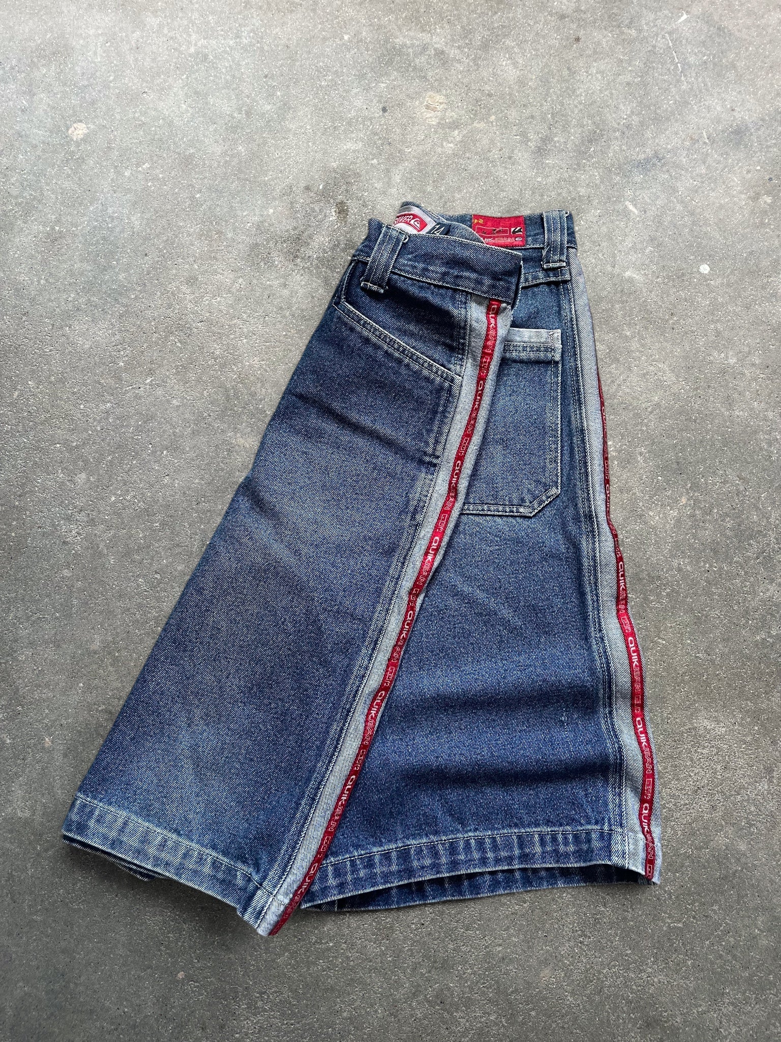 2000's Quiksilver Denim Jorts (27)
