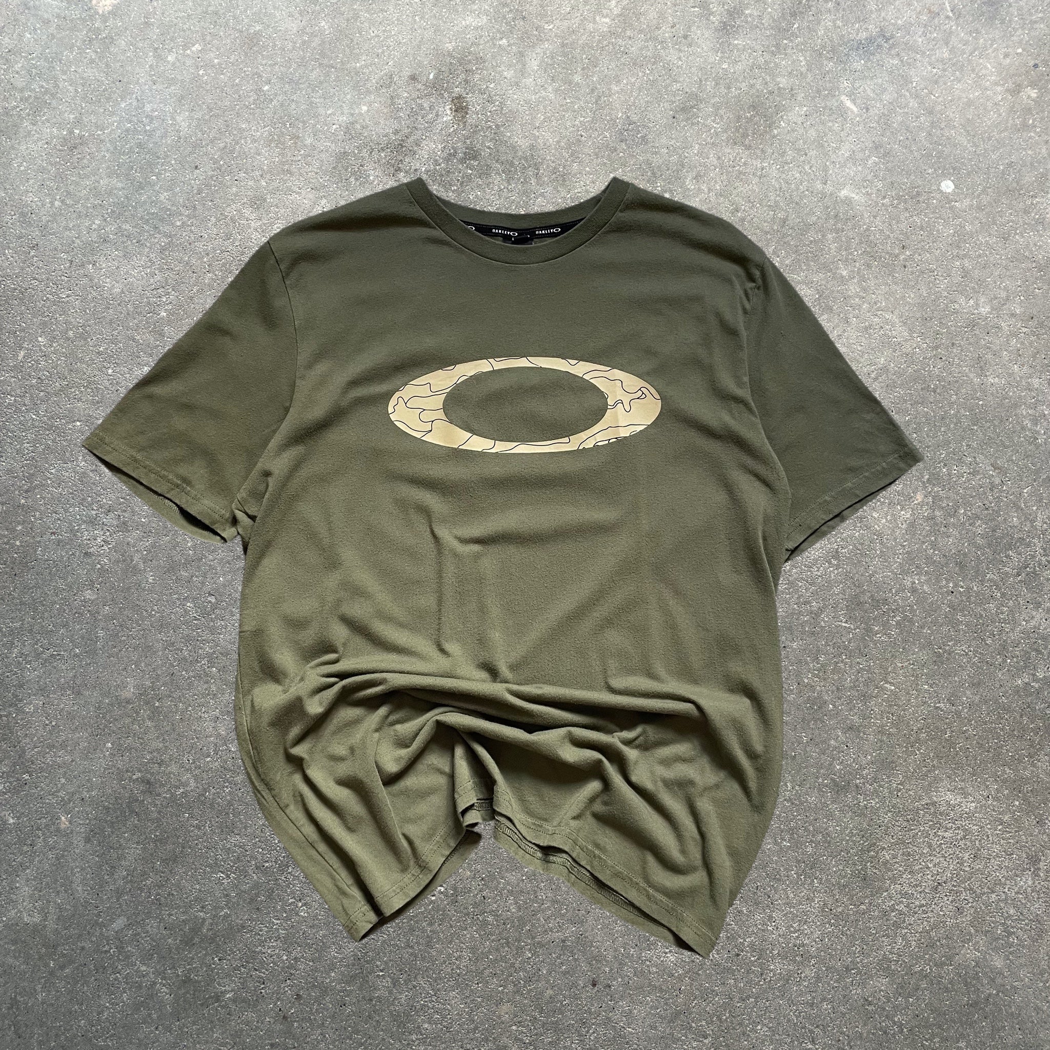 2000's Oakley Tee (L)