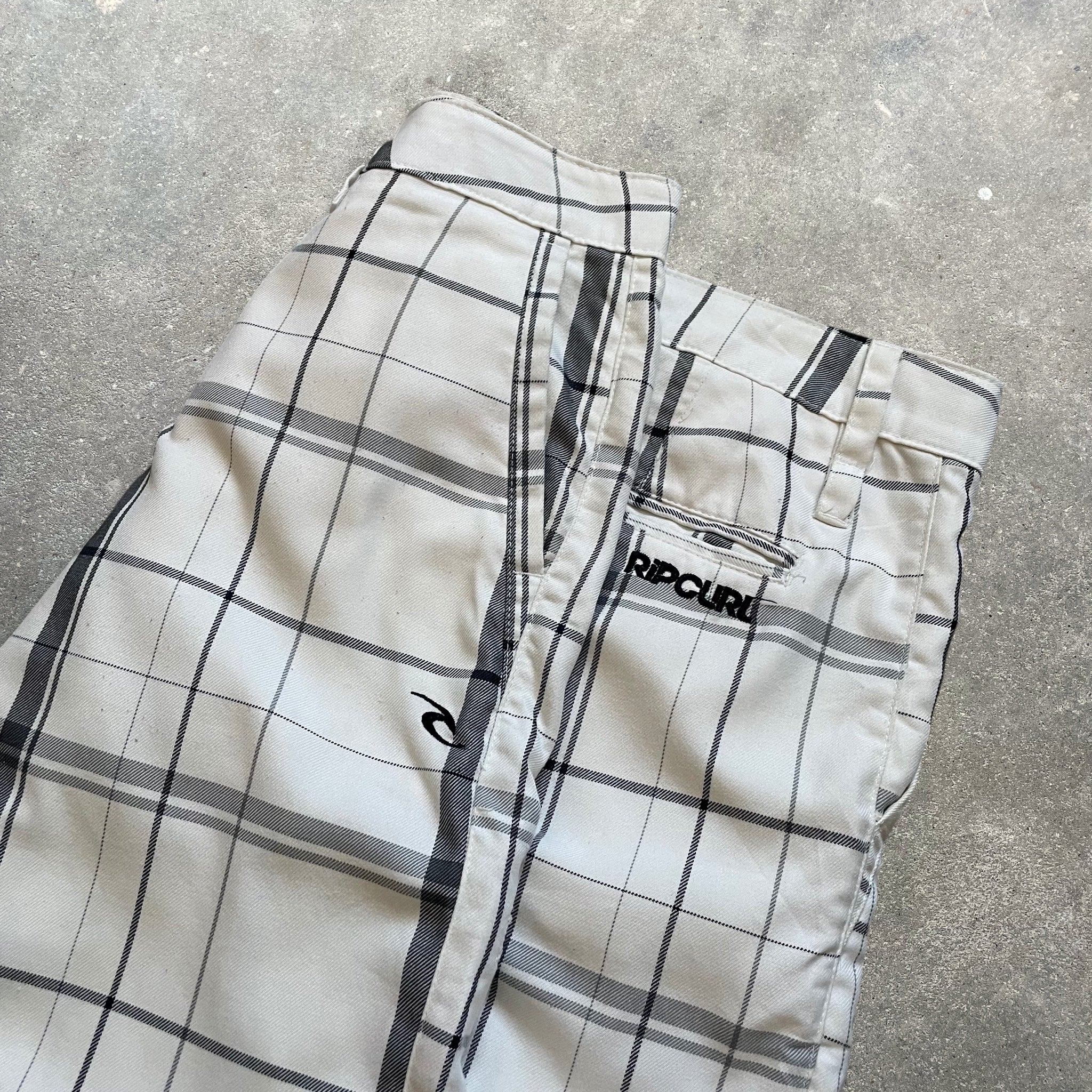 2000's Rip Curl Chino Shorts (36)