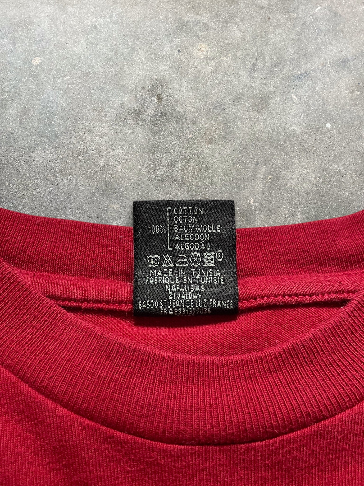 2000's Quiksilver Tee Red (S)