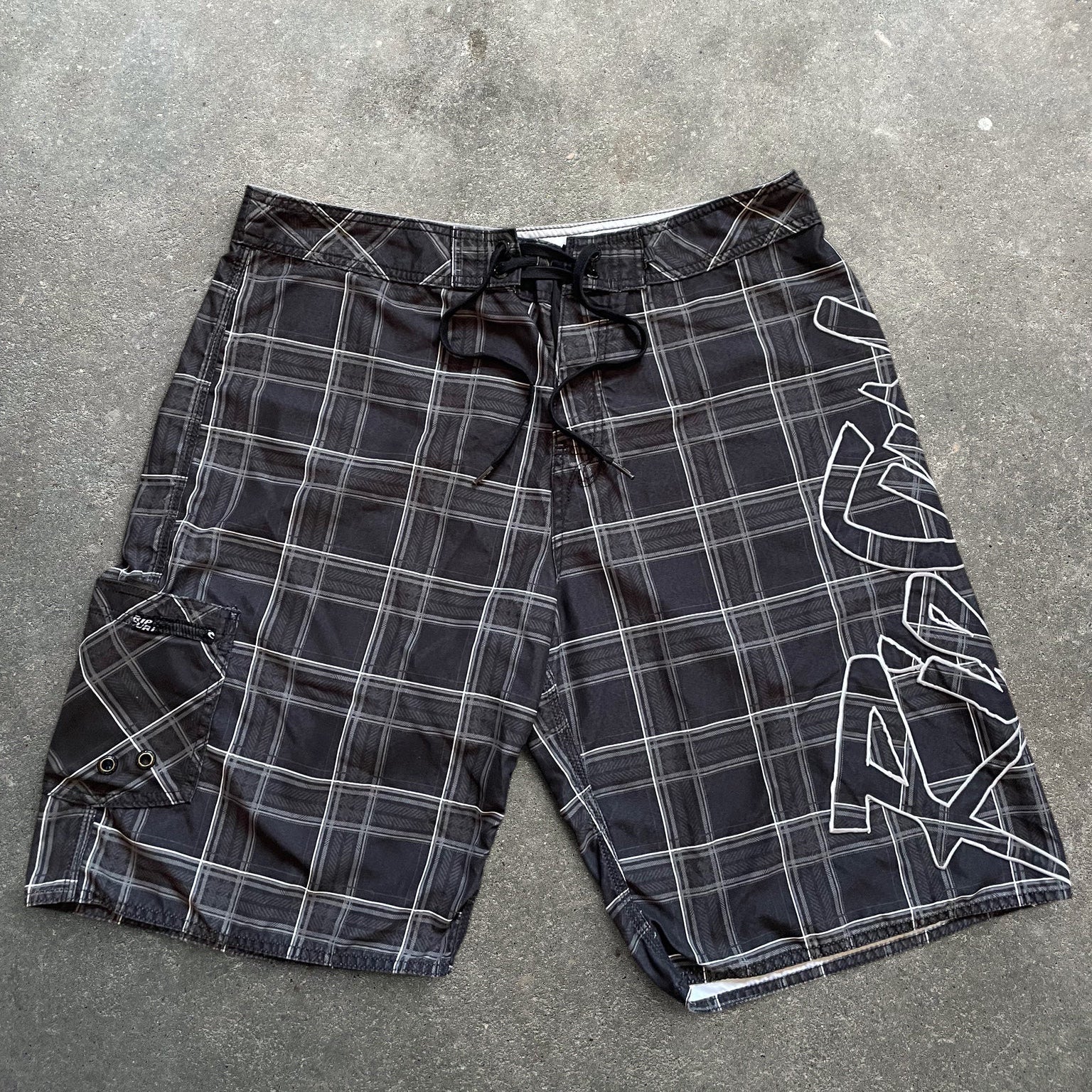 2000's Rip Curl Boardshorts (34)