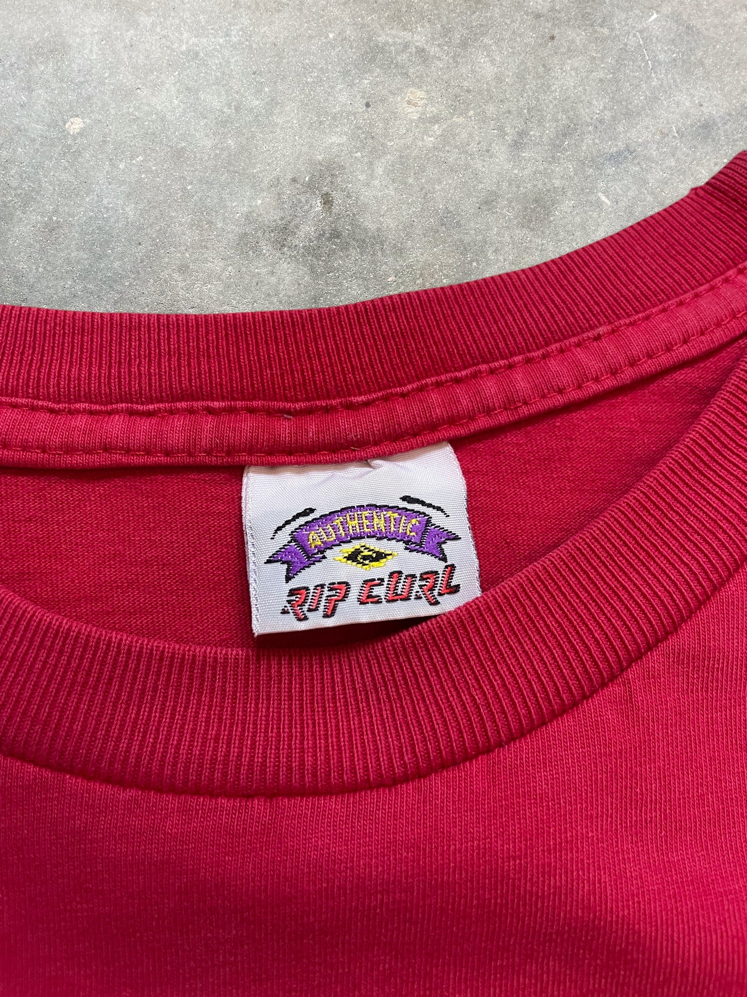 2000's Rip Curl Tee Red (L)