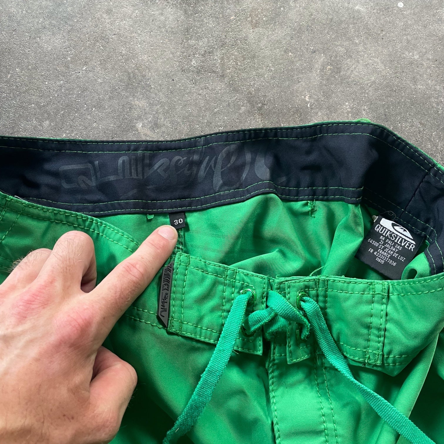 2000's Quiksilver Boardshorts Green (S)