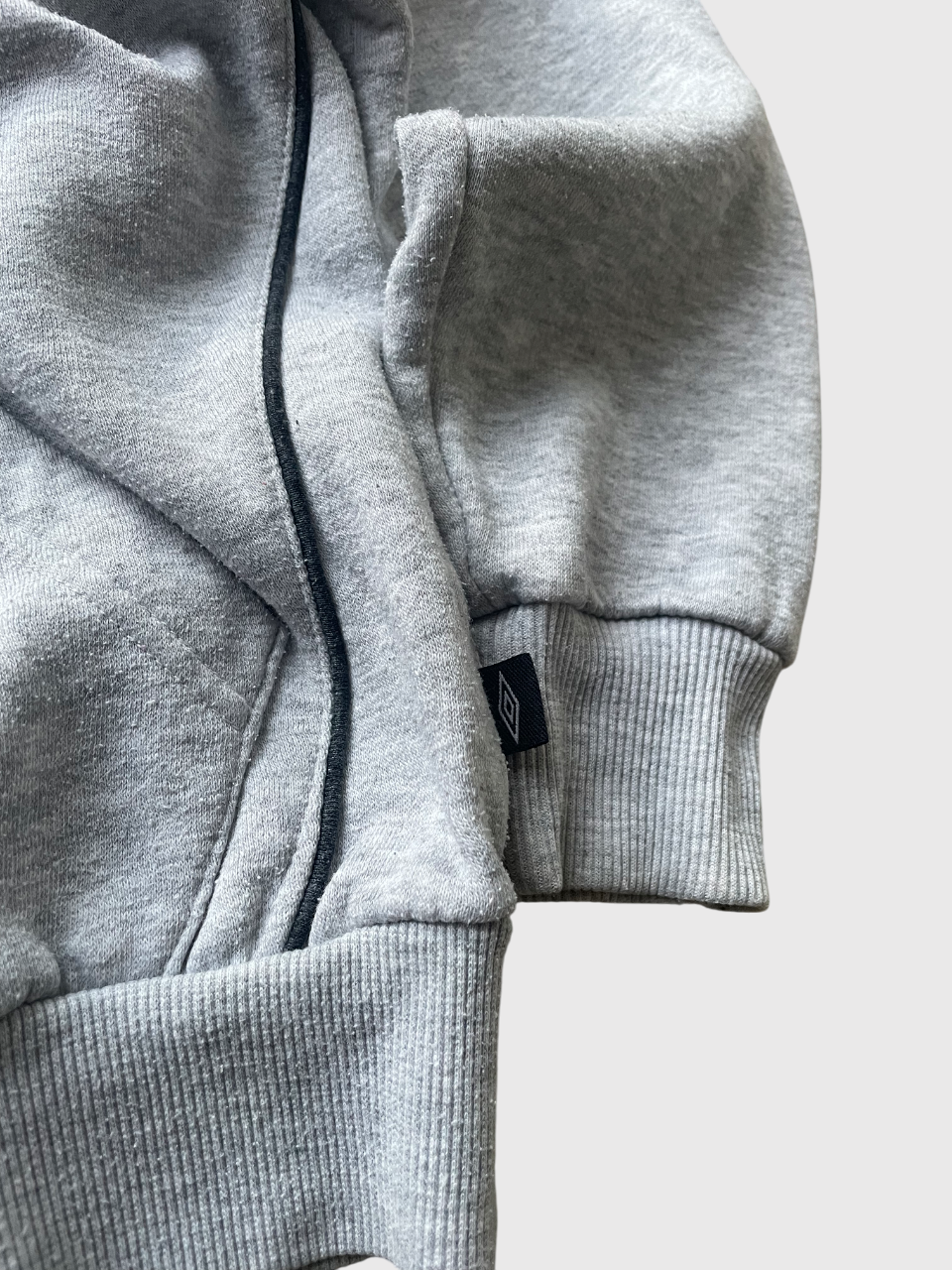 Umbro Sweatshirt Grey (6-8)