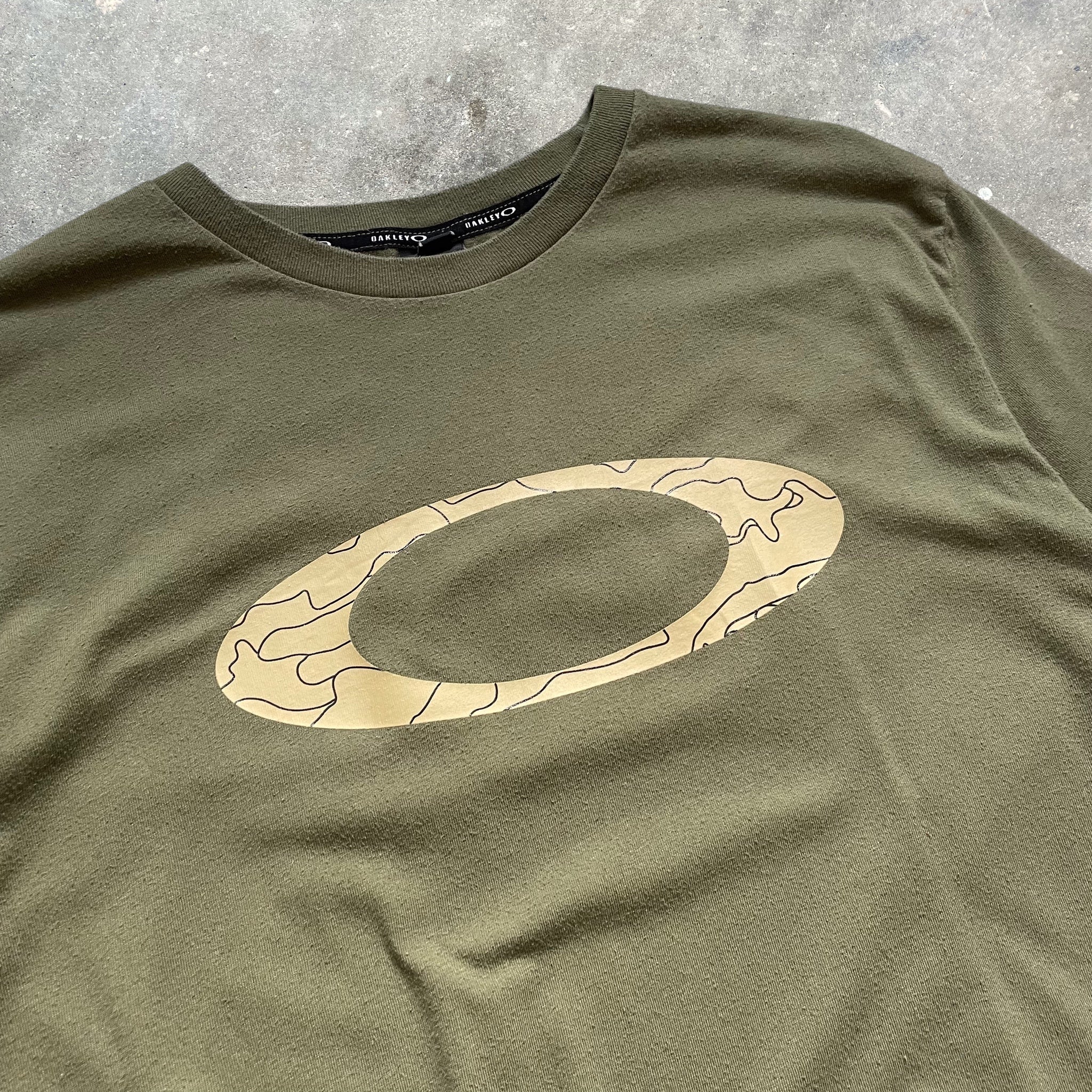 2000's Oakley Tee (L)
