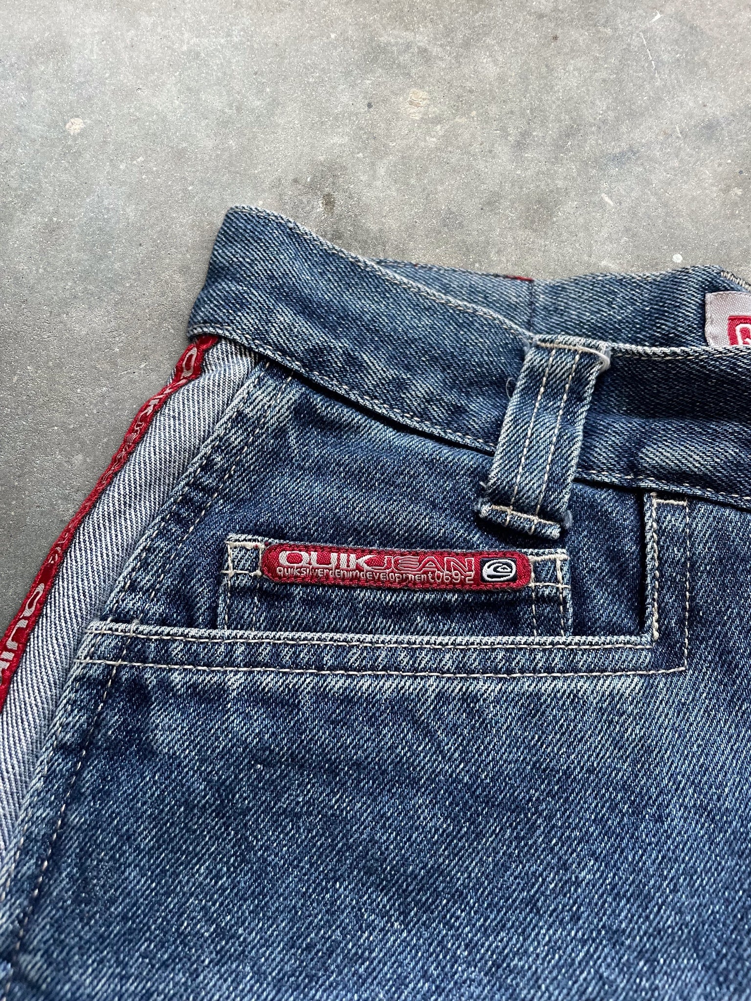 2000's Quiksilver Denim Jorts (27)