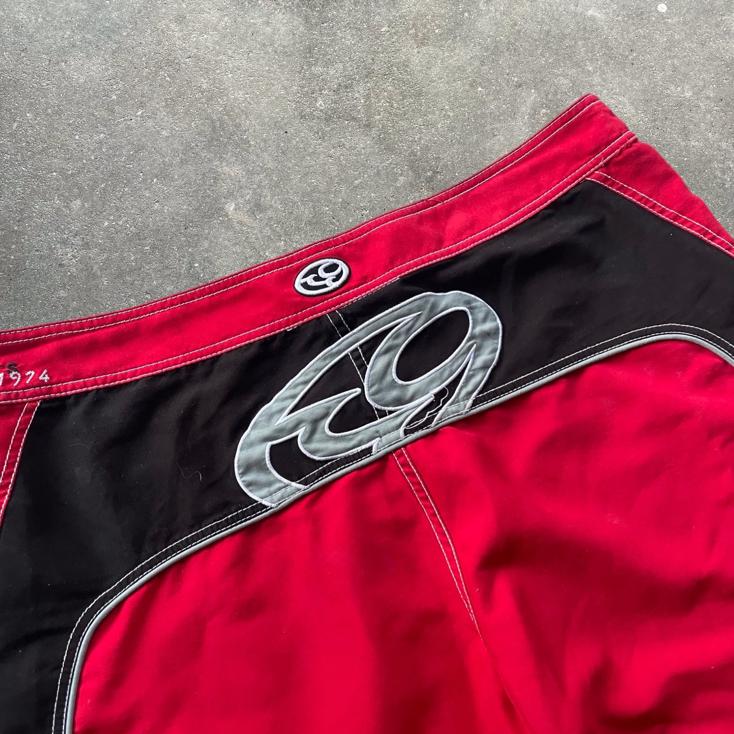 2000's Balin Boardshorts Red (XL)