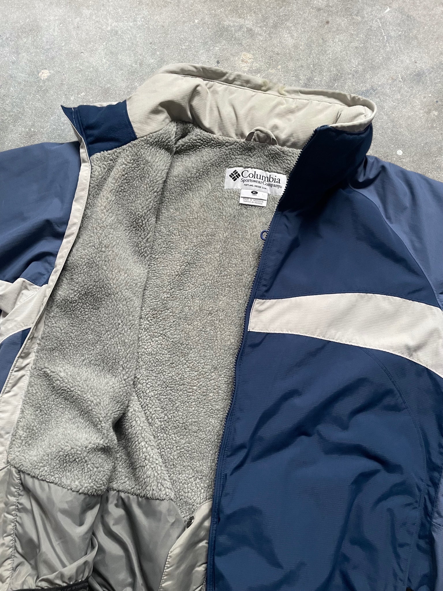 2000's Columbia Convert Ski Jacket (XL)